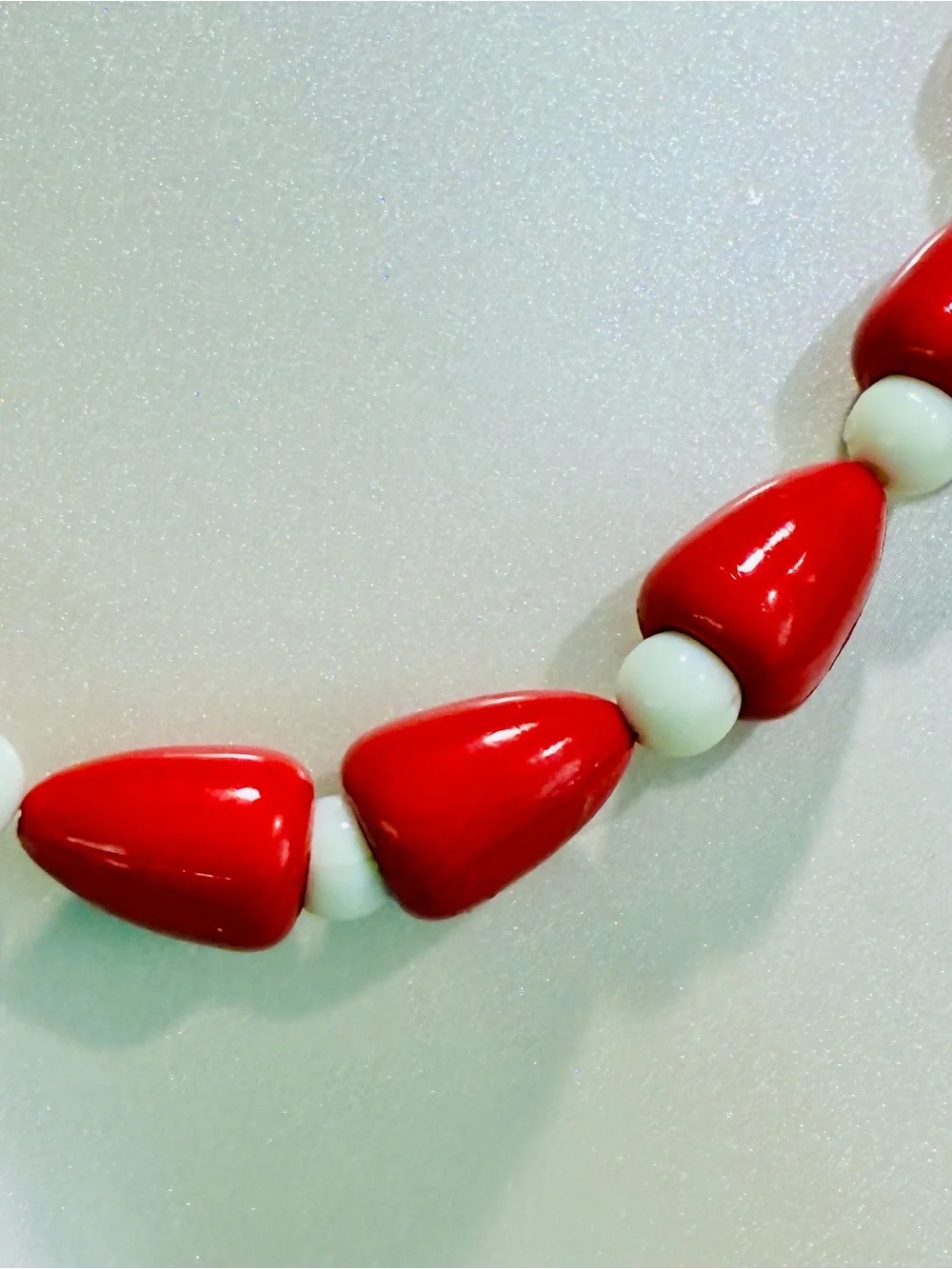 VTG Lucite Red and White Bead MCM Necklace - Retro Women’s Jewelry Lightweight